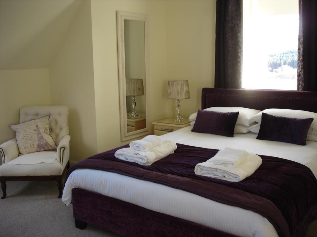 Kilchurn Suites Loch Awe Room photo