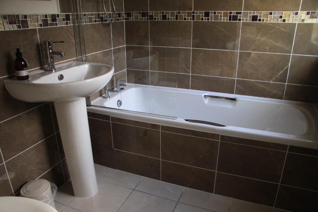 Kilchurn Suites Loch Awe Room photo